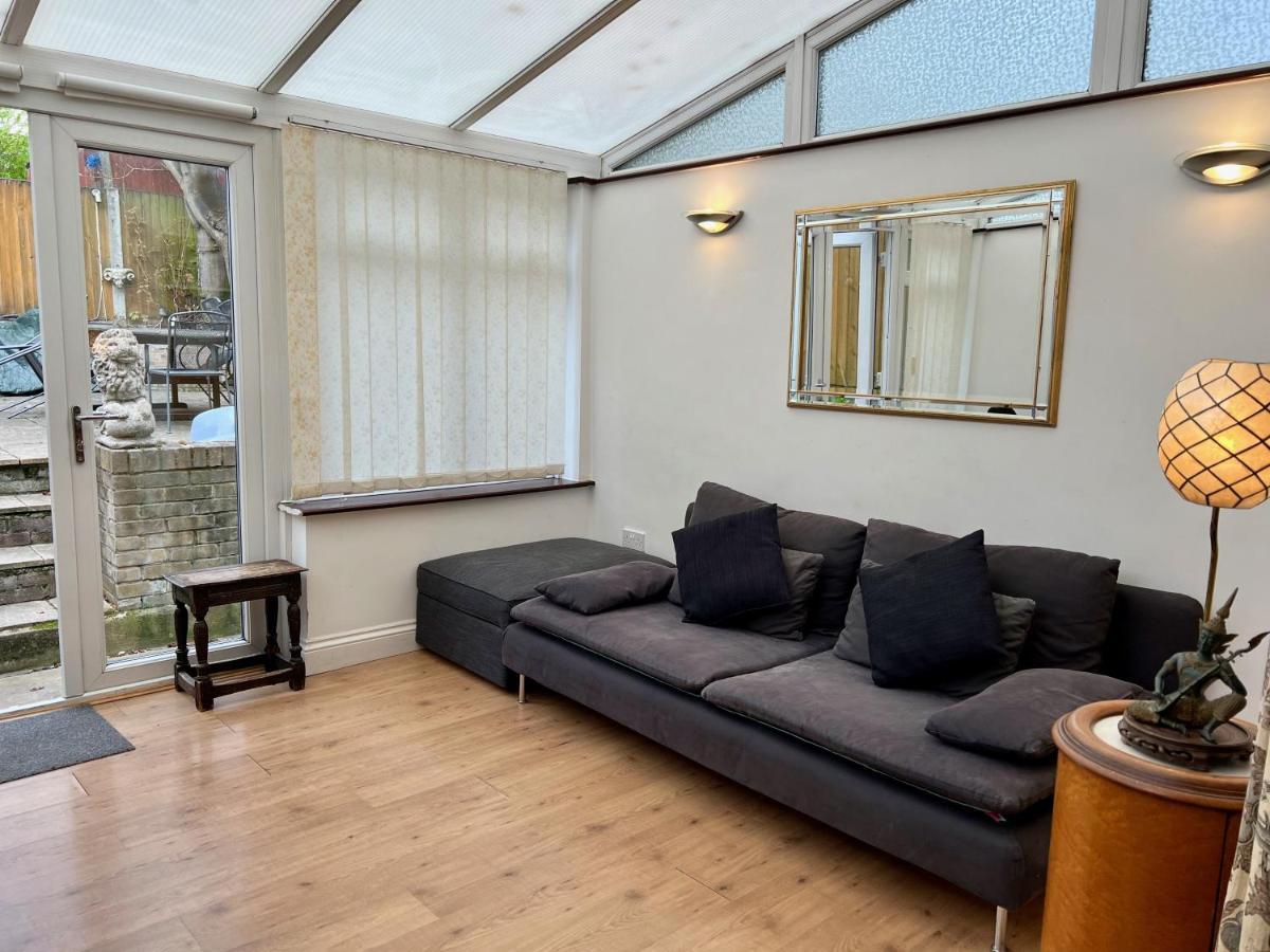 Edencourt Apartment London Exteriör bild